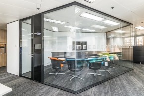 办公室玻璃隔断墙具有哪些闪光点？