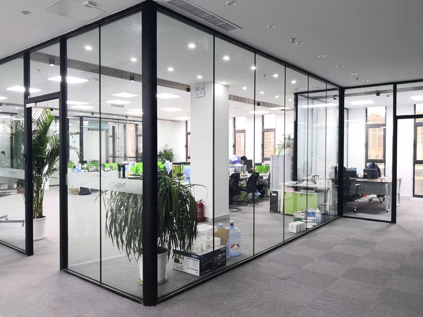 创造你的专属空间：办公高隔设计为你的空间注入无限可能！